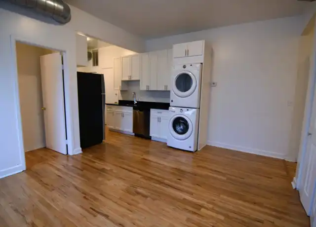 Property at 732 W Grace St Unit 3805-3, Chicago, IL, 60613, 3 beds, 1 bath, [object Object]