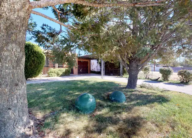 Property at 1804 Indiana St NE, Albuquerque, NM, 87110, 3 beds, 2 baths, [object Object]