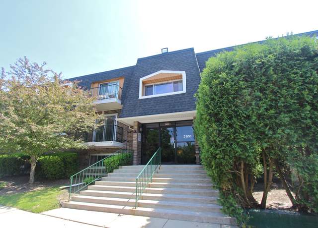 Photo of 3851 N Parkway Dr Apt 21D, Northbrook, IL 60062