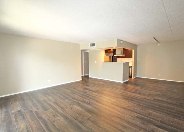 Photo of 3851 N Parkway Dr Apt 21D, Northbrook, IL 60062