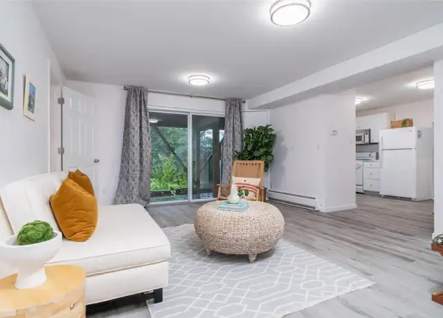 Property at 1095 Route 9W S, Nyack, NY, 10960, 2 beds, 1 bath, [object Object]