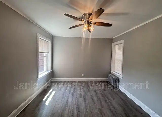 Property at 8000 S Champlain Ave Unit 3, Chicago, IL, 60619, 3 beds, 1 bath, [object Object]