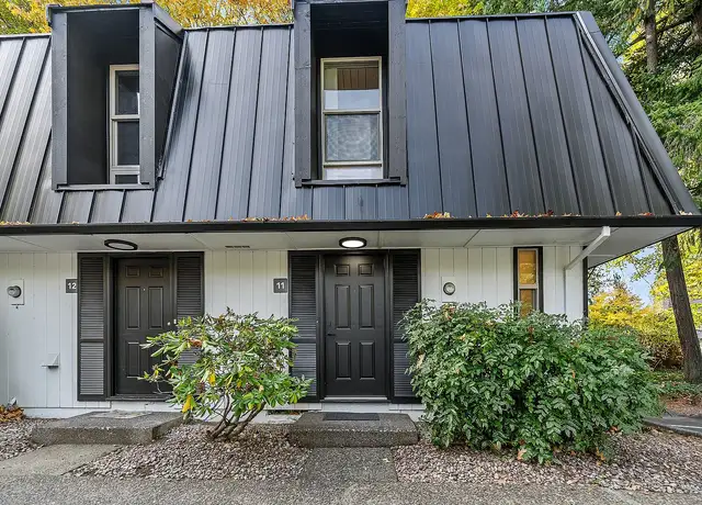 Photo of 4628 Oakridge Rd, Lake Oswego, OR 97035