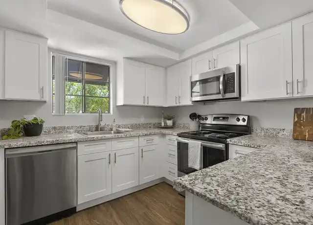 Property at Vaseo Apartments - 16220 N 7th St, Phoenix, AZ, 85022, 1-2 bed, 1-2 bath, [object Object]