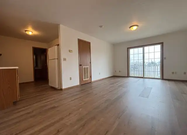 Property at 2862 S Meadowbrook Ave Unit 15, Springfield, MO, 65807, 1 bed, 1 bath, [object Object]