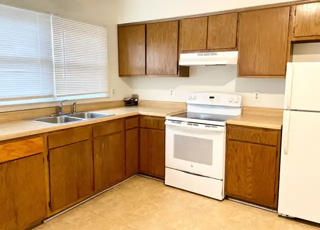 Property at 606 W Church St, Elizabeth City, NC, 27909, 2 beds, 1.5 baths, [object Object]