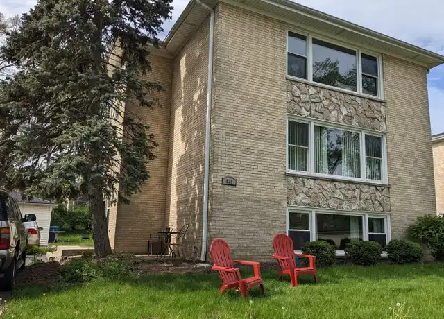Property at 16W631 56th St Unit 2, Clarendon Hills, IL, 60514, 3 beds, 1.5 baths, [object Object]