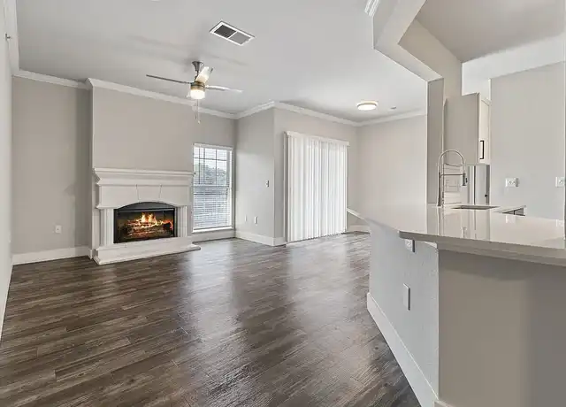 Property at Oakville Apartments - 7011 W Parmer Ln, Austin, TX, 78729, 1-3 bed, 1-2 bath, [object Object]
