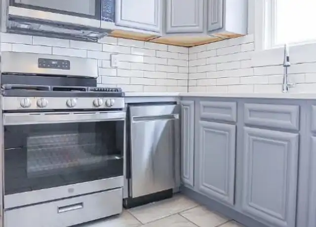 Property at 4301 W Wrightwood Ave Unit 2, Chicago, IL, 60639, 1 bed, 1 bath, [object Object]