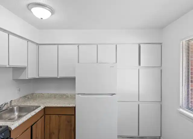Property at 922 Holmes Rd, Ypsilanti, MI, 48198, 2 beds, 1 bath, [object Object]
