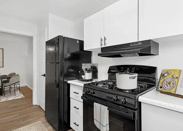 Property at ReNew on Lindbergh - 10304 Oxford Hill Dr, St. Louis, MO, 63146, 1-3 bed, 1-2 bath, [object Object]