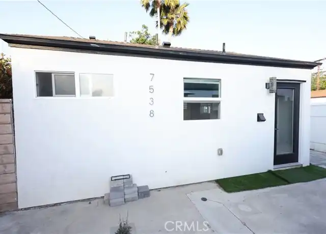 Property at 7538 Gaviota Ave, Lake Balboa, CA, 91406, 1 bed, 1 bath, [object Object]