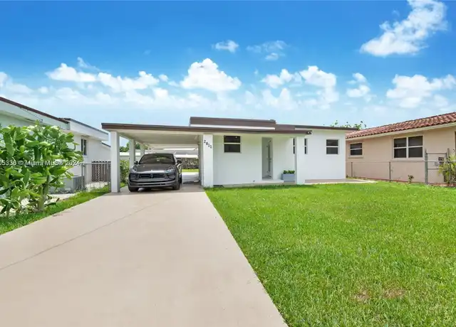 Property at 2811 SW 65th Ave, Miami, FL, 33155, 2 beds, 2 baths, [object Object]