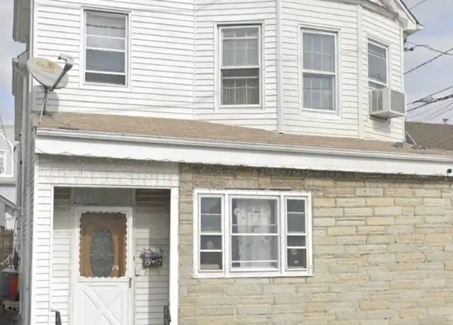 Property at 17 Halstead St Unit 1 front, Kearny, NJ, 07032, 1 bed, 1 bath, [object Object]
