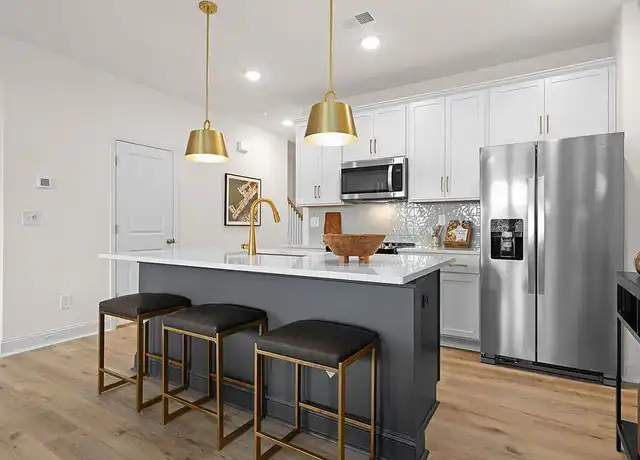 Property at Oak Lake Townhomes - 9100 Bluedale RD, Charlotte, NC, 4 beds, 2.5 baths, [object Object]