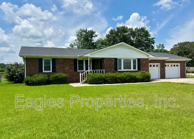 Property at 657 Saulston Rd, Goldsboro, NC, 27534, 5 beds, 2.5 baths, [object Object]
