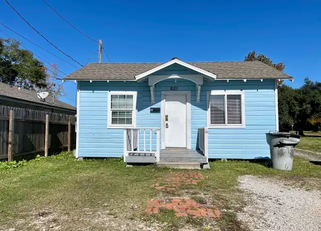 Property at 621 17th St, Lake Charles, LA, 70601, 3 beds, 1 bath, [object Object]