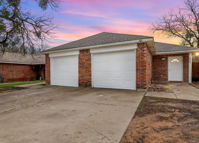 Property at 4966 Willie St Unit 4966, Fort Worth, TX, 76105, 3 beds, 2 baths, [object Object]