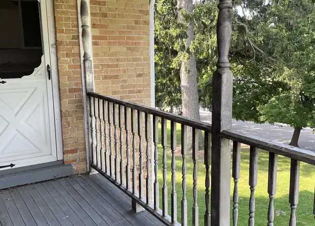 Property at 101 Riverdale St Unit 3, Hillsdale, MI, 49242, 1 bed, 1 bath, [object Object]