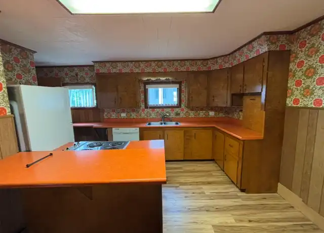 Property at 13 Spring St Unit 1, Newport, ME, 04953, 2 beds, 1 bath, [object Object]