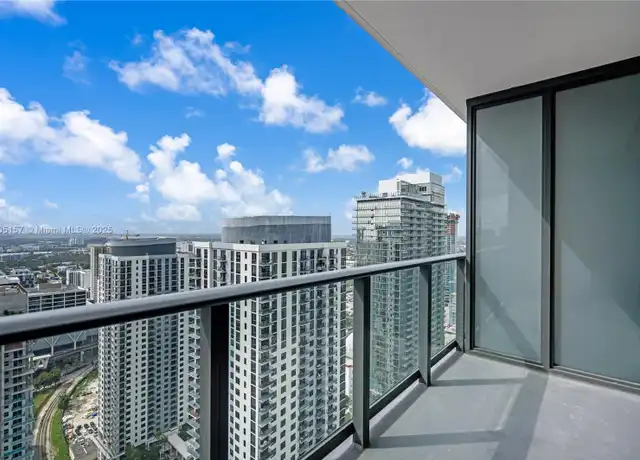 Property at 601 NE 1st Ave Unit 4204, Miami, FL, 33132, 1 bed, 1 bath, [object Object]