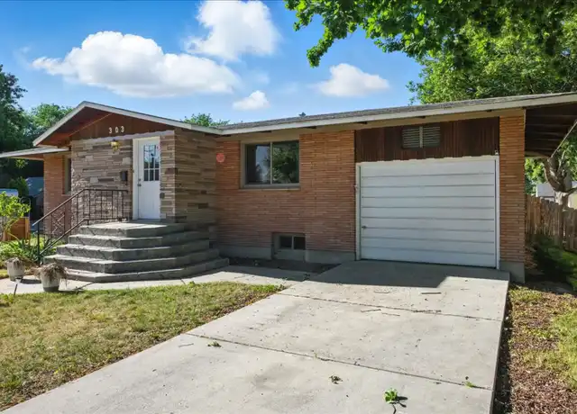 Property at 303 W Pine Ave Unit 2, Meridian, ID, 83642, 2 beds, 1 bath, [object Object]