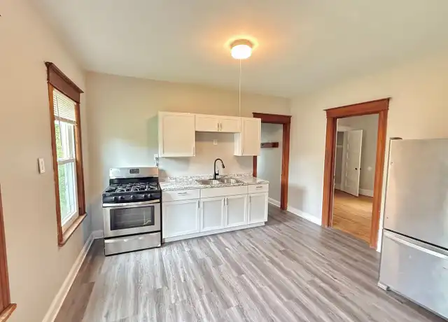 Property at 186 Warwick Ave, Rochester, NY, 14611, 4 beds, 1 bath, [object Object]