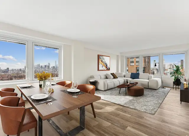 Photo of 30 Waterside Plz, New York, NY 10010