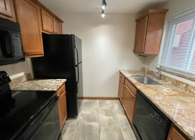 Property at 140 Lacrosse St Unit A2, Pittsburgh, PA, 15218, 2 beds, 1 bath, [object Object]
