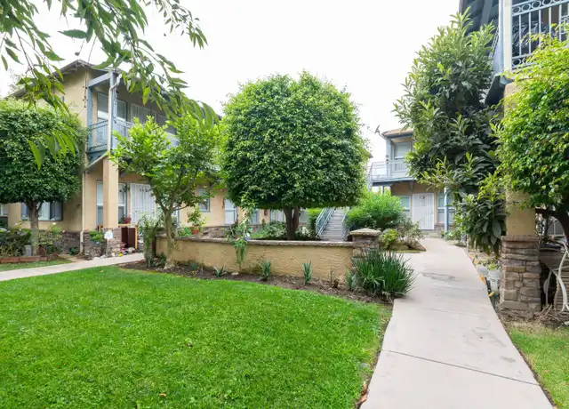 Property at 202 E Walnut St Unit 202 1/2, Santa Ana, CA, 92701, 1 bed, 1 bath, [object Object]
