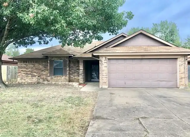 Property at 229 Freedom Ln, Arlington, TX, 76002, 3 beds, 2 baths, [object Object]