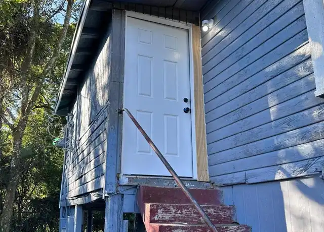 Property at 1215 Historic Goldsboro Blvd, Sanford, FL, 32771, 1 bed, 1 bath, [object Object]