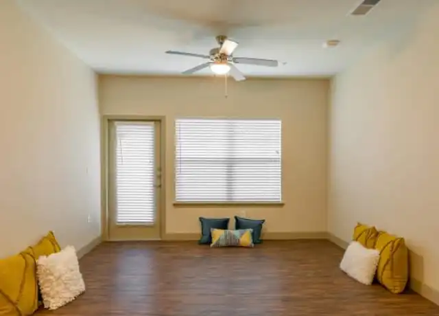 Property at 11131 McCracken Cir Unit 1175, Cypress, TX, 77429, 1 bed, 1 bath, [object Object]