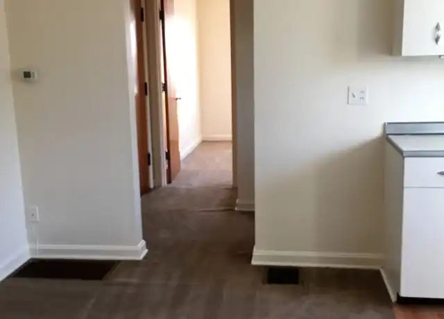 Property at 313 Ridgedale Rd Unit 313-3, Louisville, KY, 40206, 1 bed, 1 bath, [object Object]