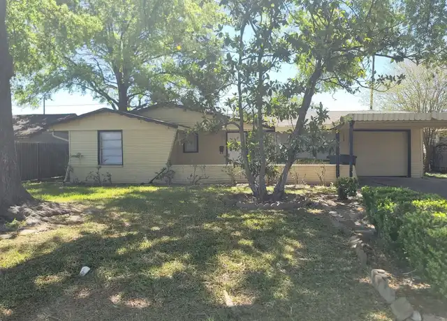 Property at 5934 Ridgeway Dr, Houston, TX, 77033, 3 beds, 2 baths, [object Object]