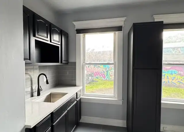 Property at 15 Downes St, New Haven, CT, 06519, 2 beds, 1 bath, [object Object]