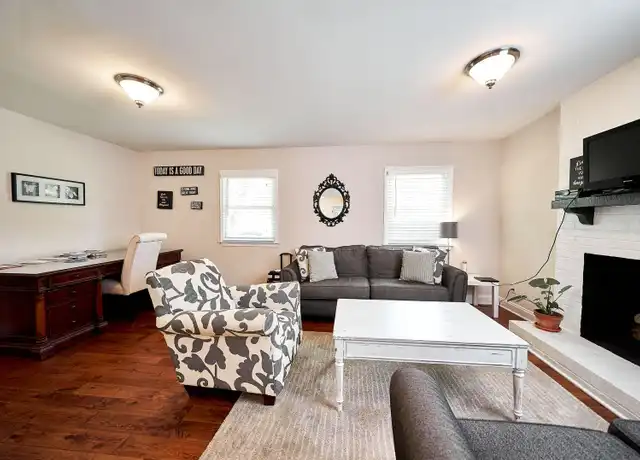 Property at 6301 Welford Rd Ste (Upstairs), Charlotte, NC, 28211, 1 bed, 1 bath, [object Object]