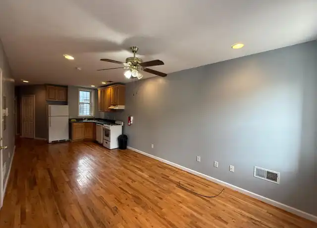Property at 1543 W Thompson St Unit 1, Philadelphia, PA, 19121, 1 bed, 1 bath, [object Object]