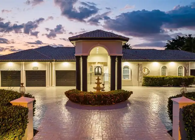 Property at 13751 Pine Meadow Ct, Davie, FL, 33325, 9 beds, 7 baths, [object Object]