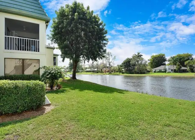 Property at 109 Bobolink Way Unit 109, Naples, FL, 34105, 2 beds, 2 baths, [object Object]
