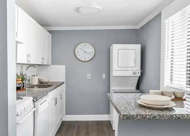 Property at Inman Woods - 70 Spruce St NE, Atlanta, GA, 30307, 2 beds, 1 bath, [object Object]