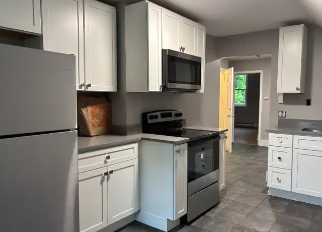 Property at 39 Freeman St Unit 3, Framingham, MA, 01702, 3 beds, 1 bath, [object Object]