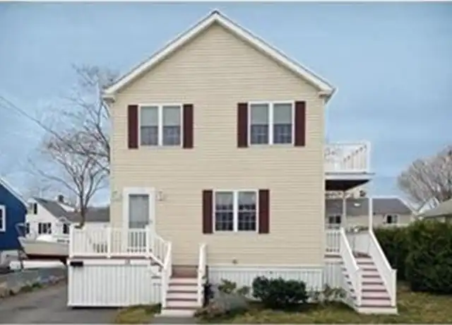 Property at 18 D St, Hull, MA, 02045, 3 beds, 1.5 baths, [object Object]