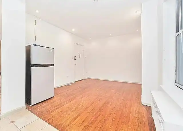 Property at 152 E 22nd St Unit 2A, New York, NY, 10010, 2 beds, 1 bath, [object Object]