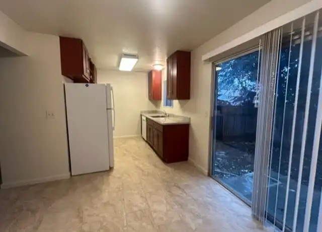 Property at 423 Bartlett Ave Unit 8, Hayward, CA, 94541, 2 beds, 1.5 baths, [object Object]