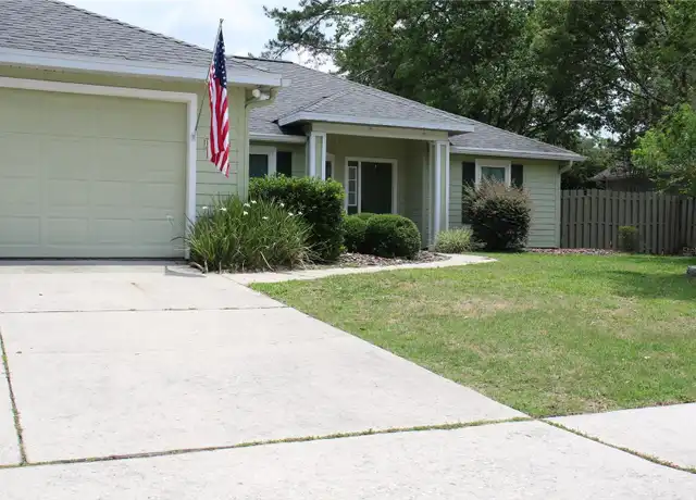Property at 1035 NW 89th Dr, Gainesville, FL, 32606, 3 beds, 2 baths, [object Object]