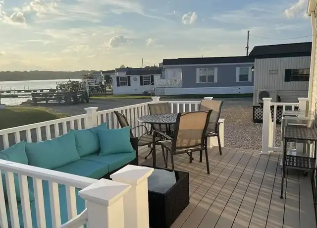 Property at 691 Succotash Rd Unit D2, Wakefield, RI, 02879, 1 bed, 1 bath, [object Object]