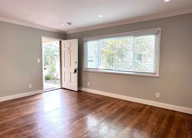 Property at 1025 Laurel St, Menlo Park, CA, 94025, 1 bed, 1 bath, [object Object]