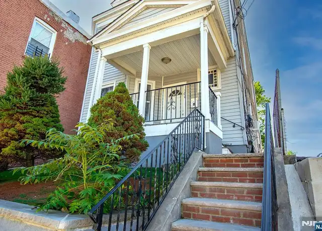 Property at 304 Pacific St Unit 2, Paterson, NJ, 07503, 2 beds, 1 bath, [object Object]