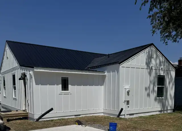 Property at 327 Clement St, Radford, VA, 24141, 3 beds, 2 baths, [object Object]